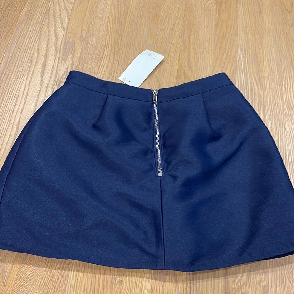 TOBI NAVY SKORT